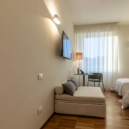 招待所 Il Faro Luxury & Lounge 斯培西亚