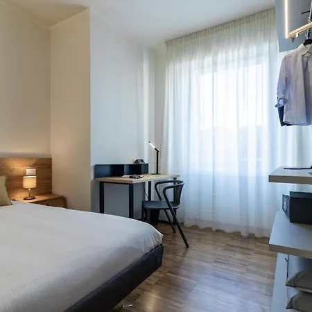 招待所 Il Faro Luxury & Lounge 3*