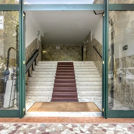 Casa de hóspedes Il Faro Luxury & Lounge 3*