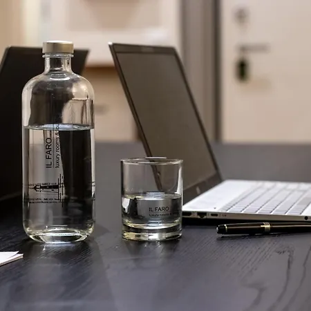 Il Faro Luxury & Lounge ゲストハウス 3*