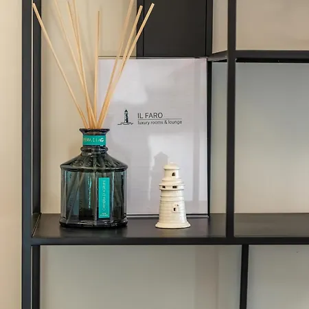 招待所 Il Faro Luxury & Lounge 斯培西亚