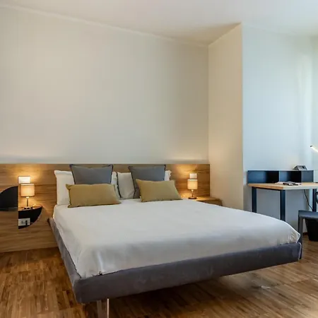 Il Faro Luxury & Lounge ラ・スペツィア