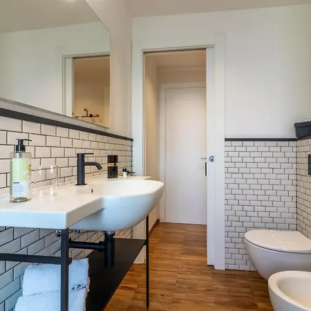 Il Faro Luxury & Lounge ゲストハウス