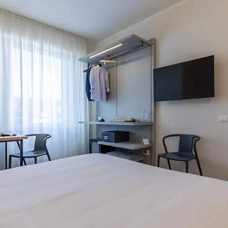 ゲストハウス Il Faro Luxury & Lounge